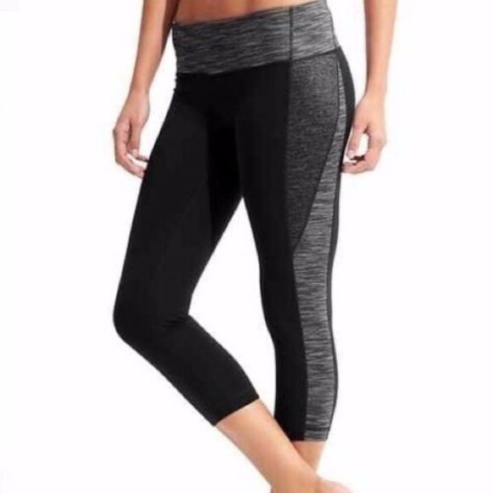 Athleta‎ Leggings Black Remix Revelation Capri Crop